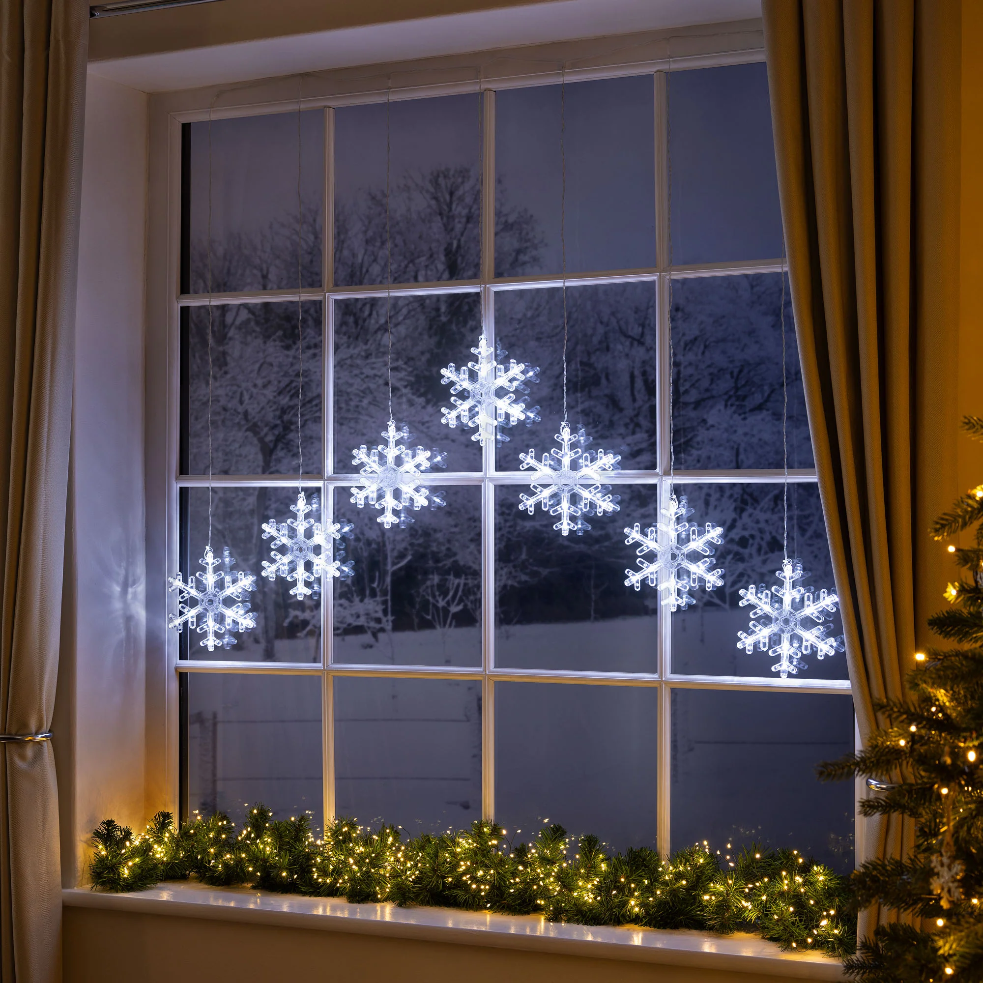 Christmas Snowflake Curtain Lights - Image 4