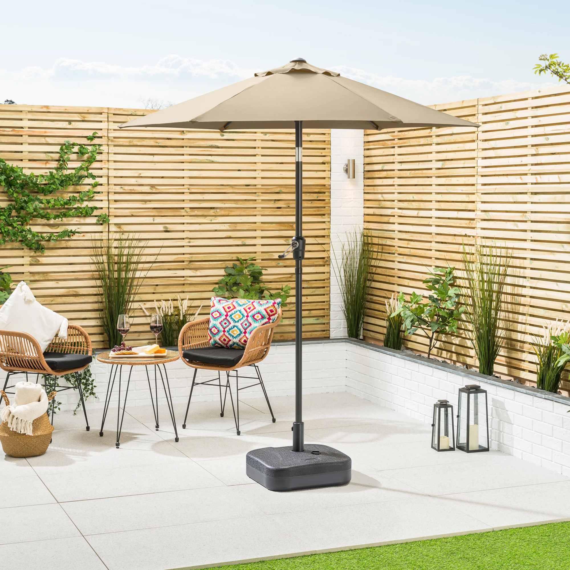 Square Plastic Parasol Base – 30kg - Image 2