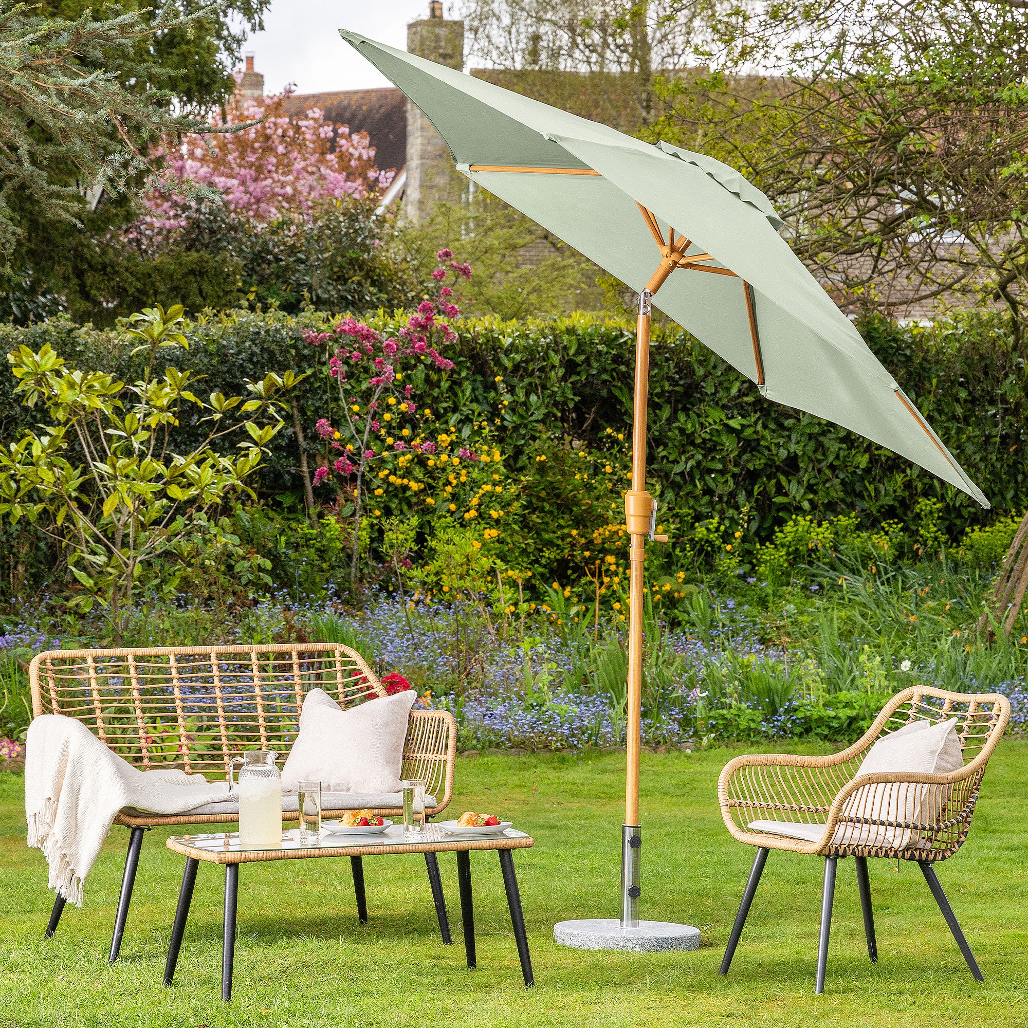 Wood-Effect Parasol with Tilt – 2.4m - Image 10