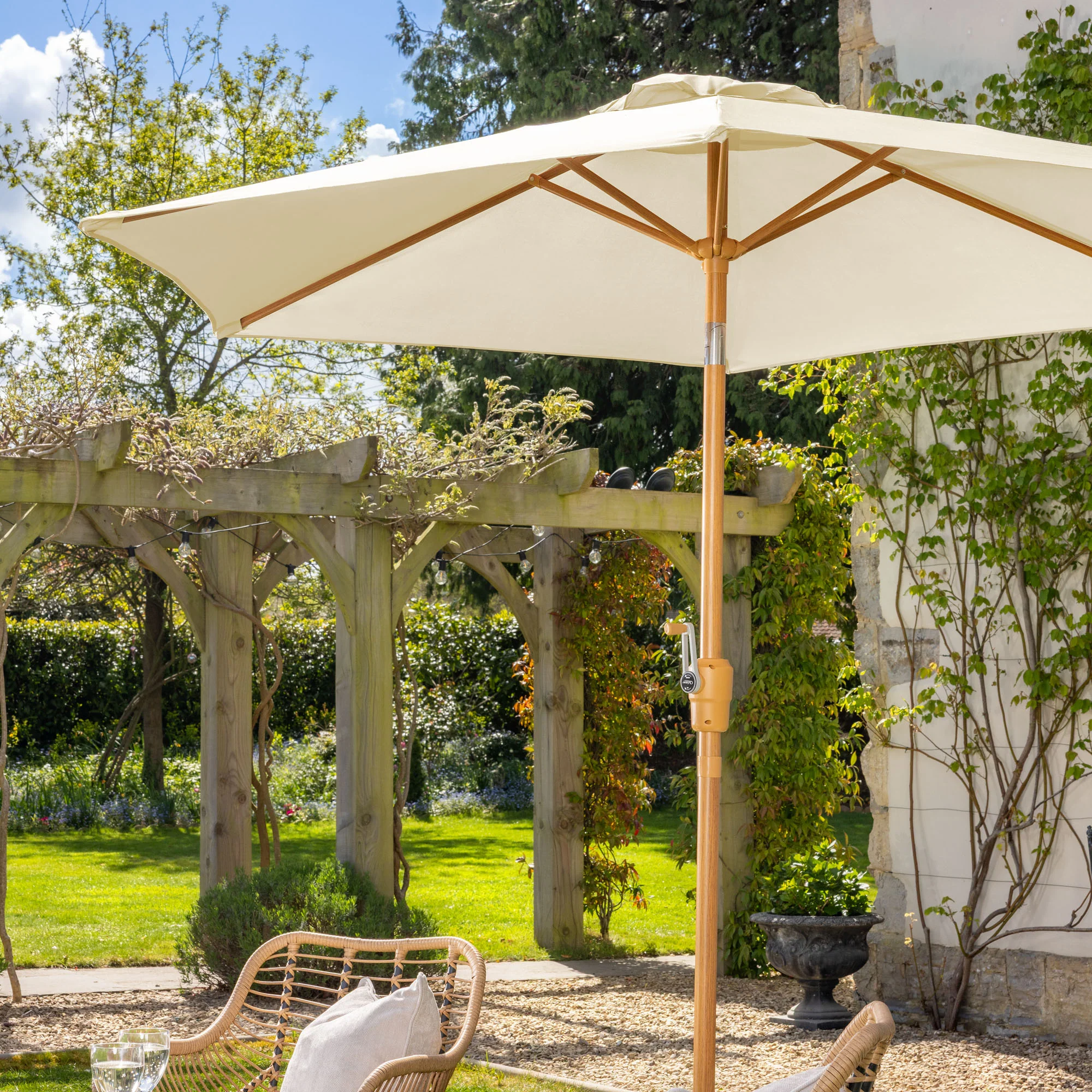 Wood-Effect Parasol with Tilt – 2.4m - Image 5
