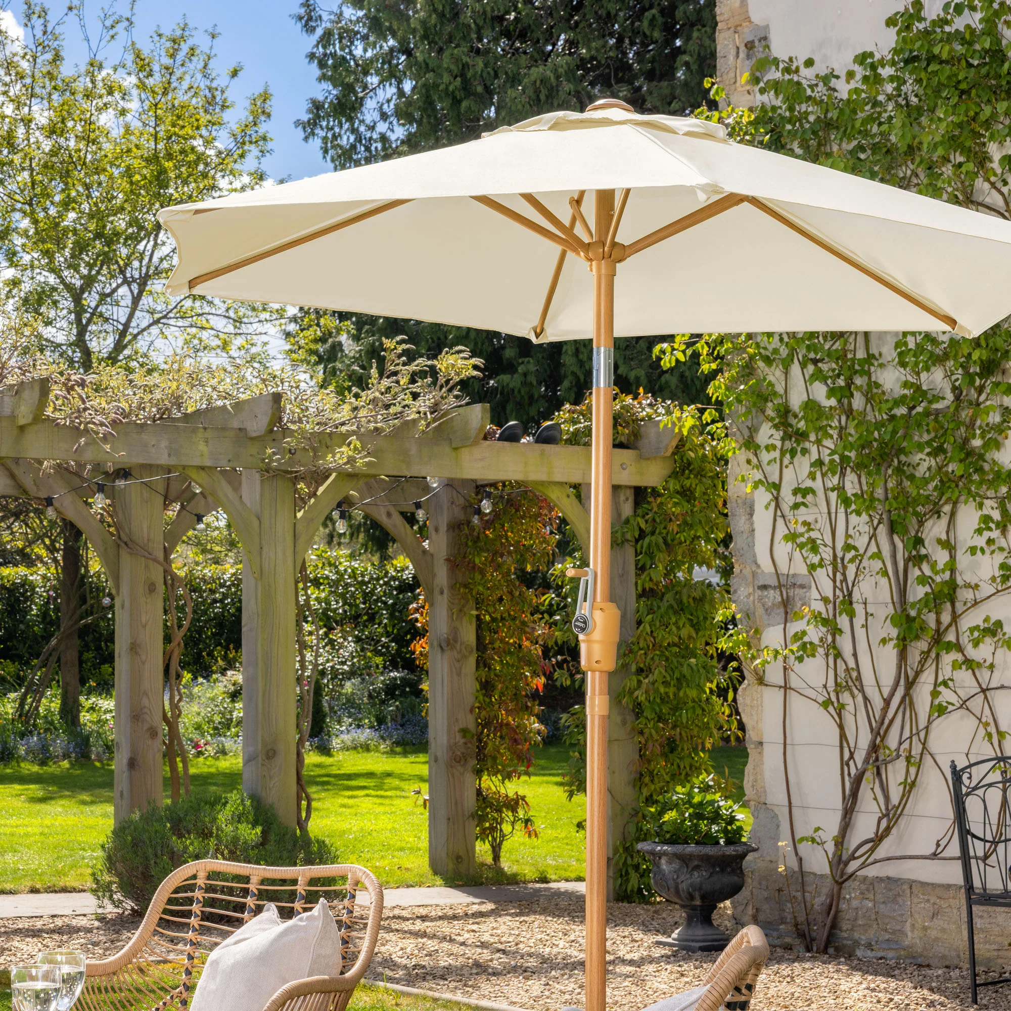 Wood-Effect Parasol with Tilt – 2m - Image 6