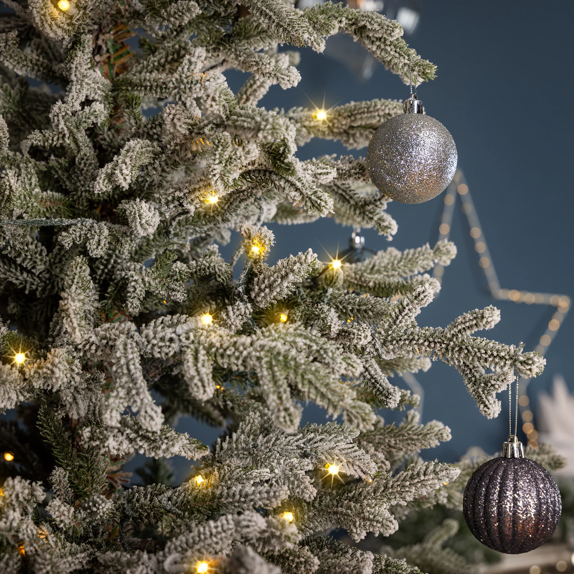 Verbier Fir Flocked Christmas Tree - Image 11