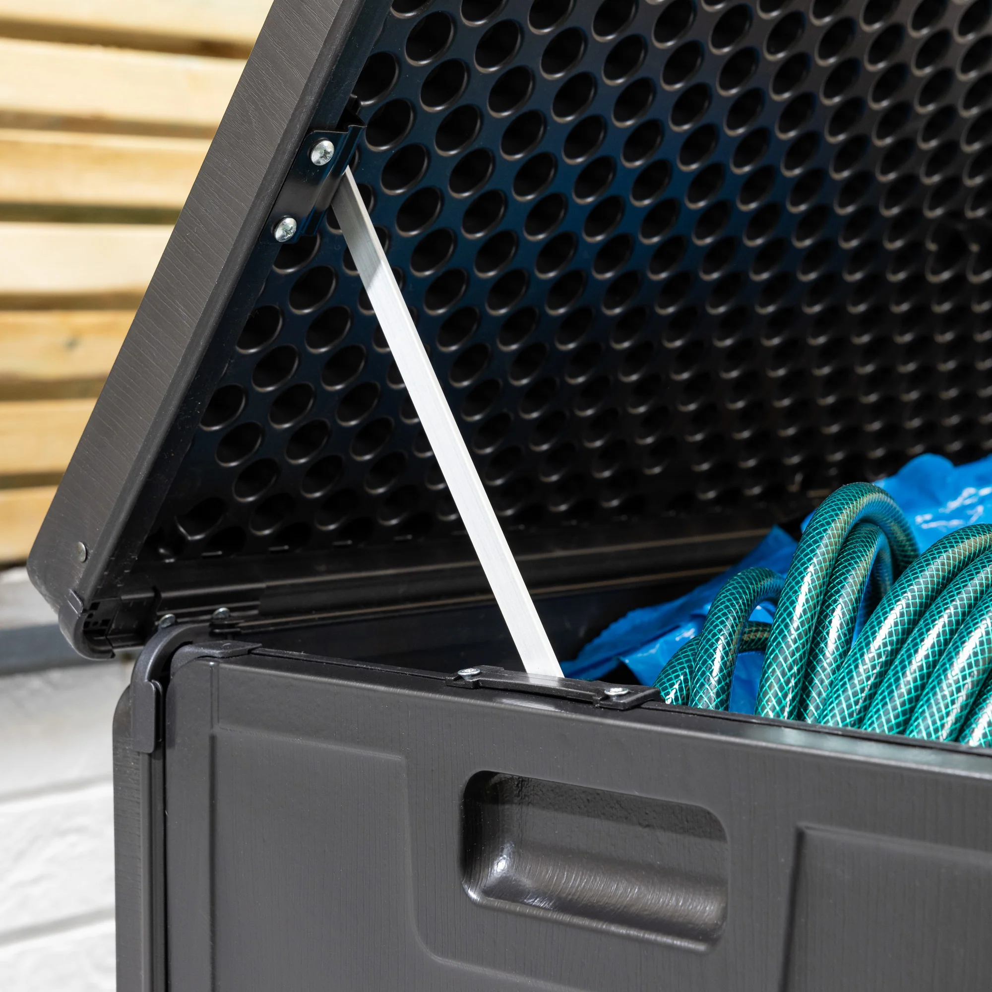Waterproof Garden Storage Box – 190L - Image 3