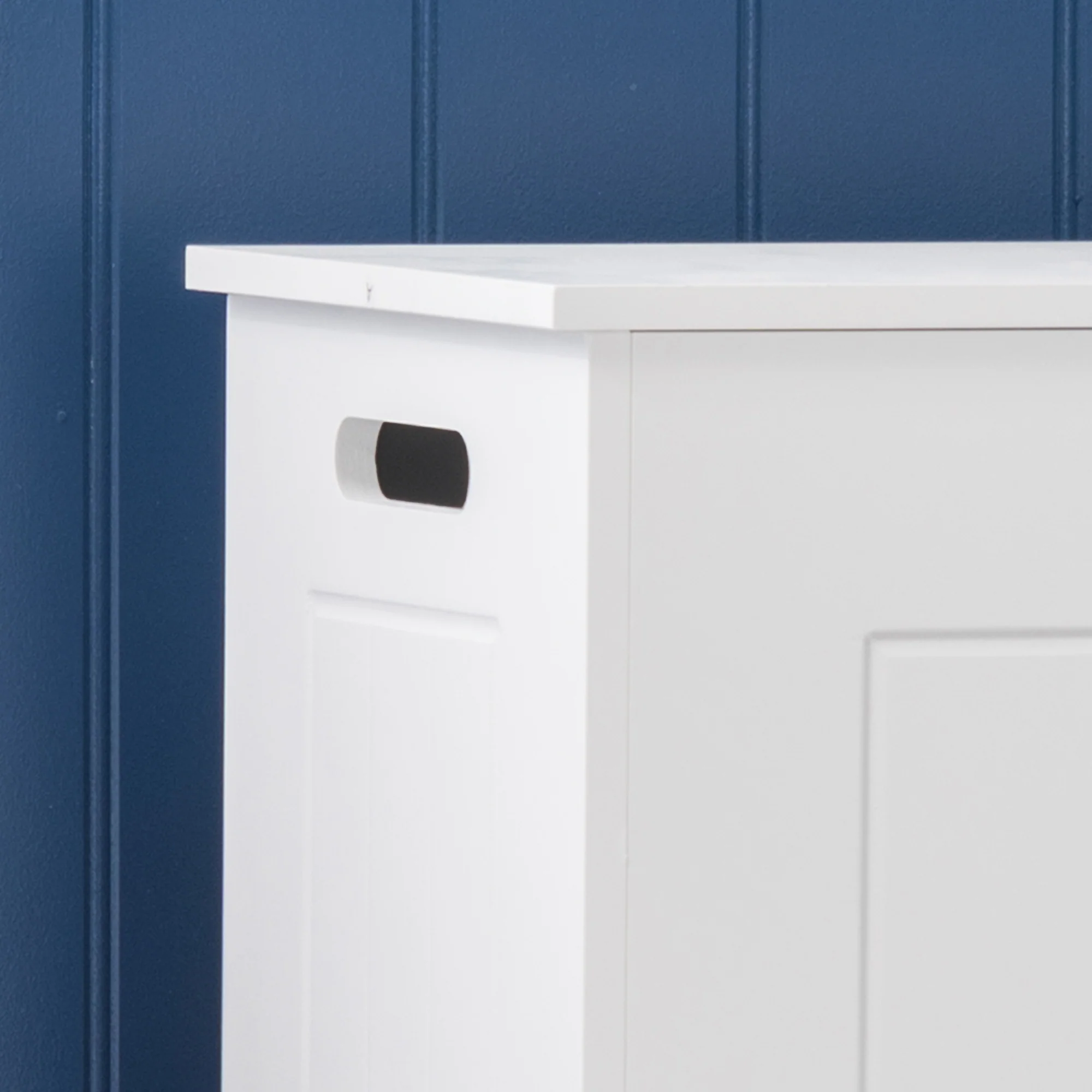 Clovelly White Laundry Hamper With Lid - Image 4