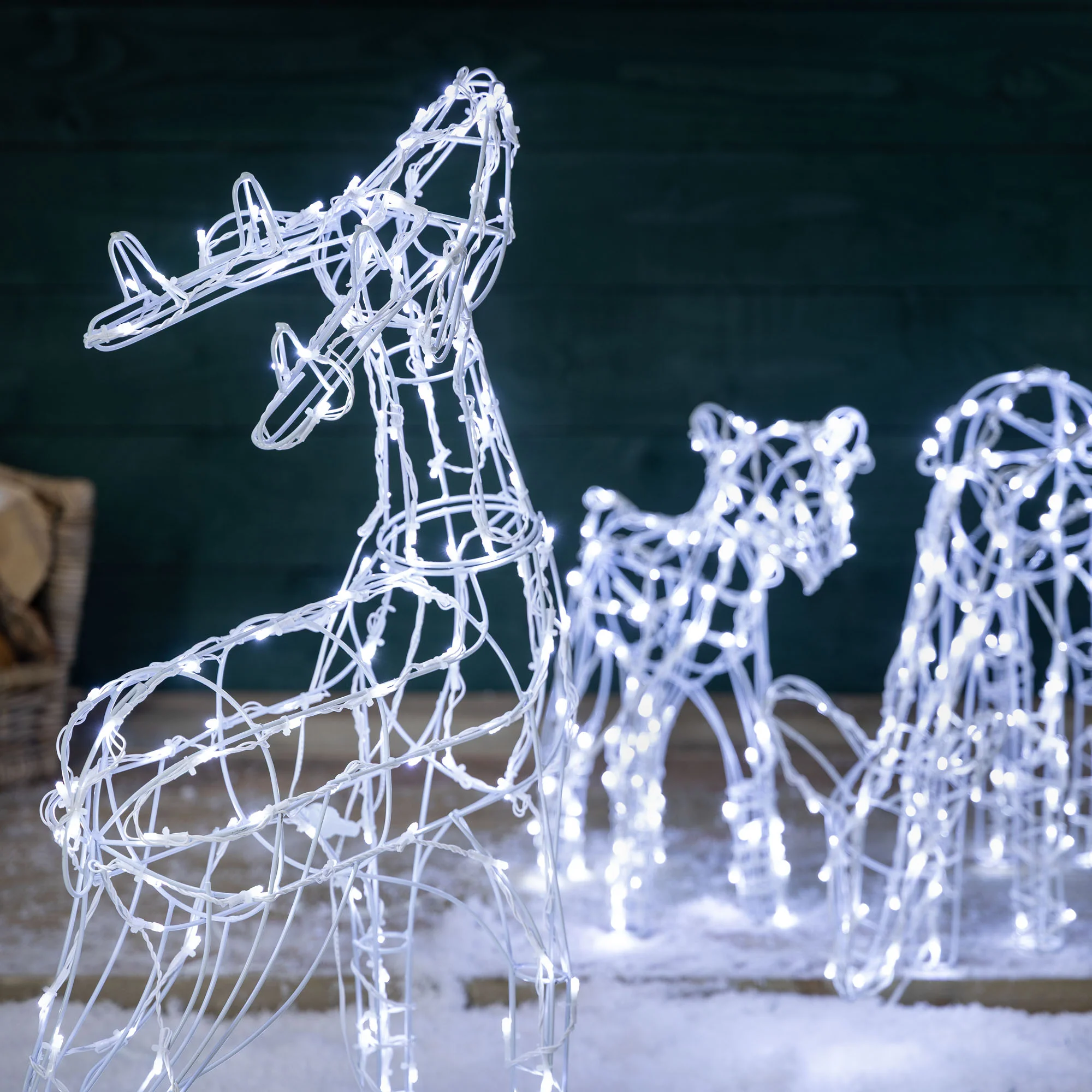 Light Up White Wire Reindeer Family - Image 3