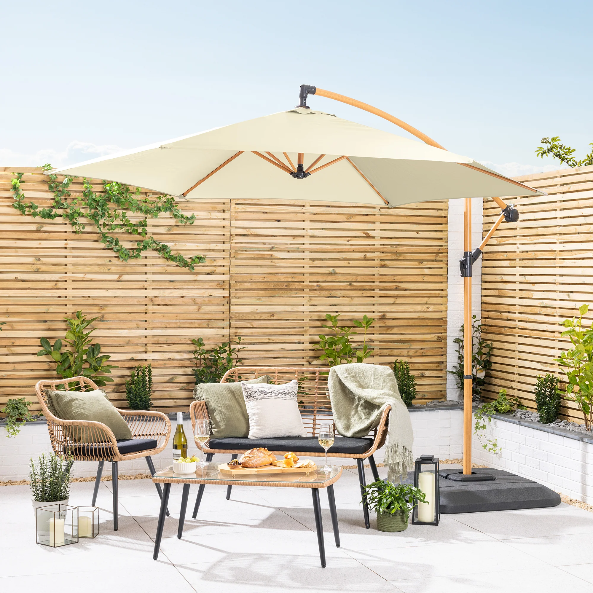 Wood-Effect Banana Parasol – 3m
