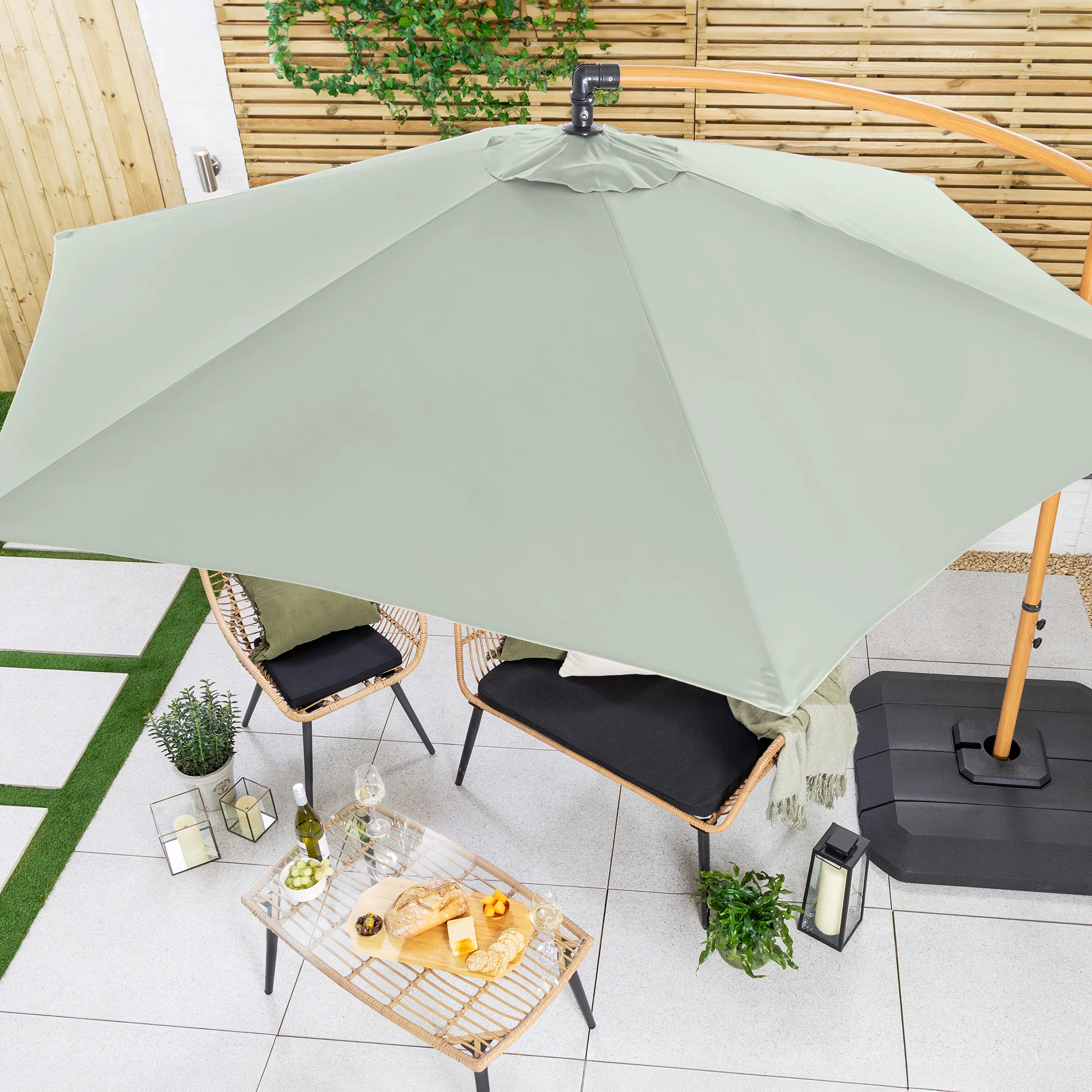 Wood-Effect Banana Parasol – 3m - Image 11