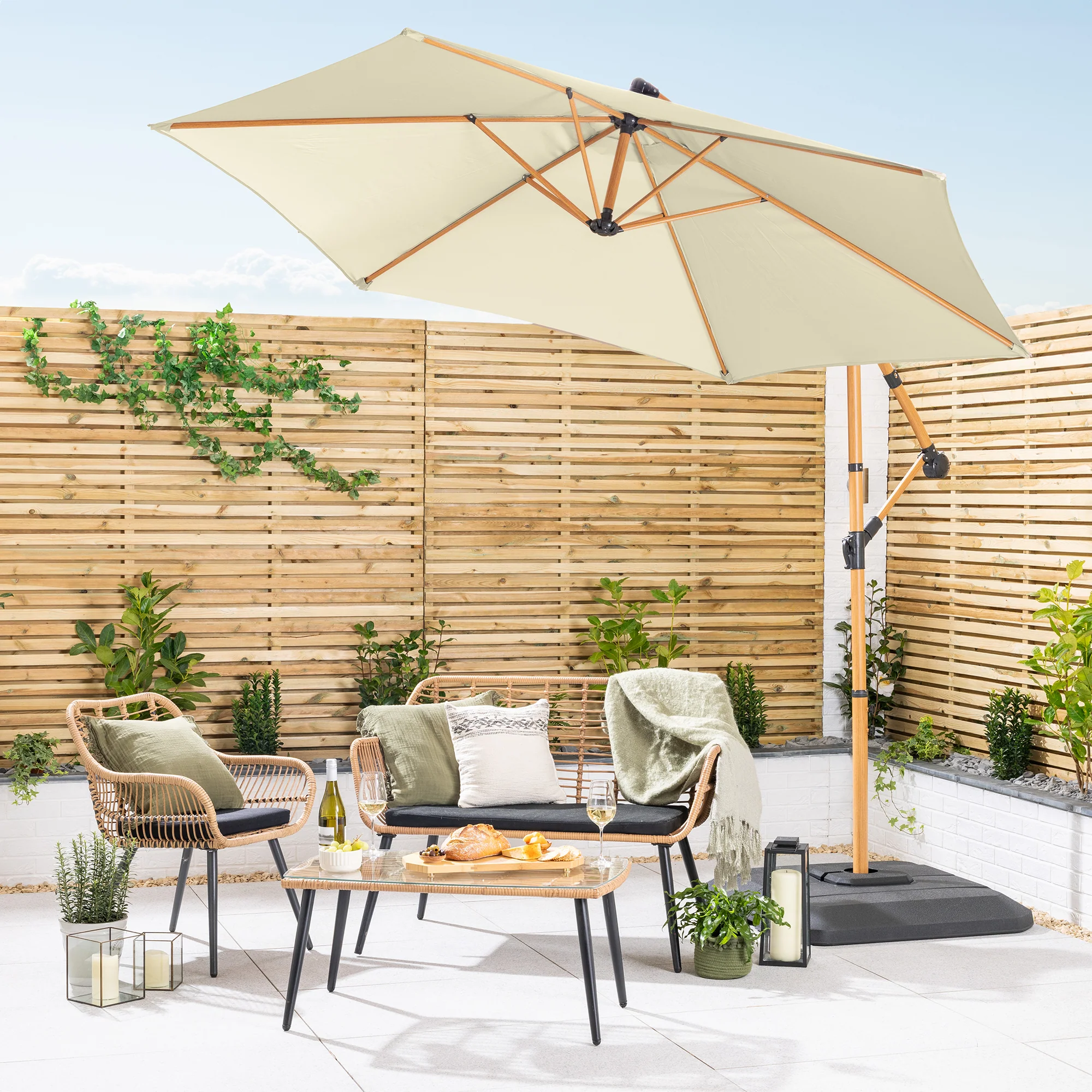 Wood-Effect Banana Parasol – 3m - Image 2